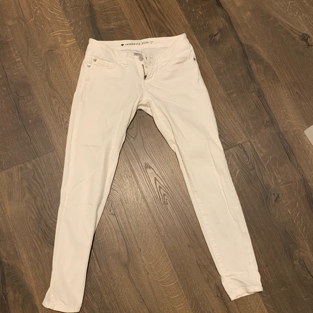White skinny jeans